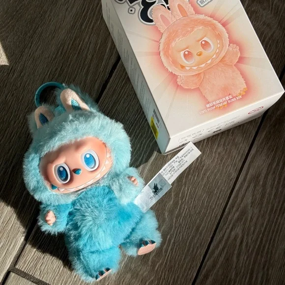 The Monsters - Big Into Energy Series - Vinyl Plush Pendant